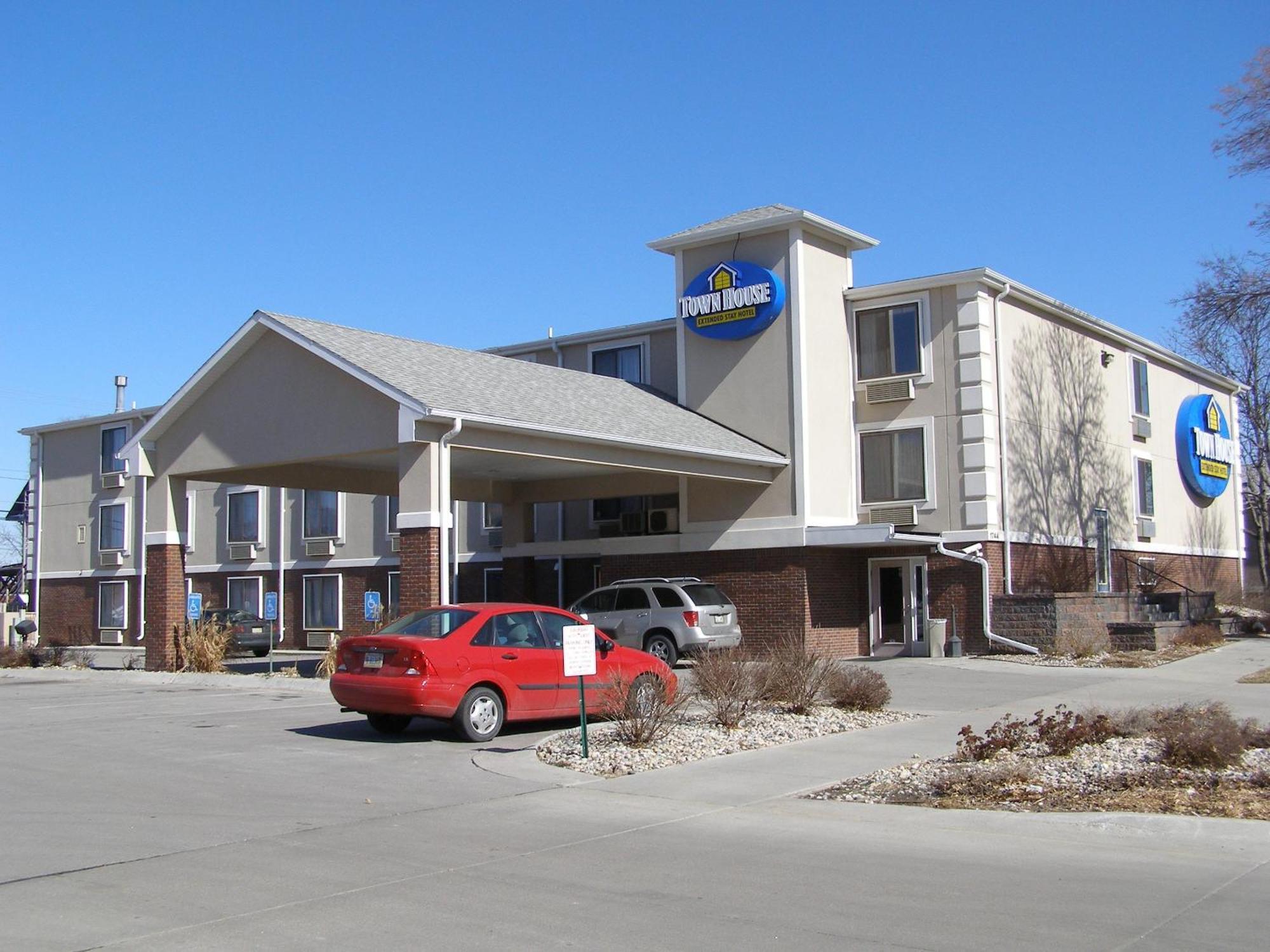 Townhouse Extended Stay Hotel Downtown Lincoln Exterior foto