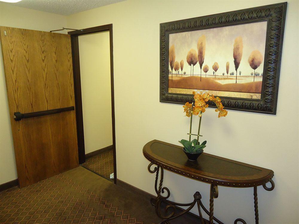 Townhouse Extended Stay Hotel Downtown Lincoln Exterior foto